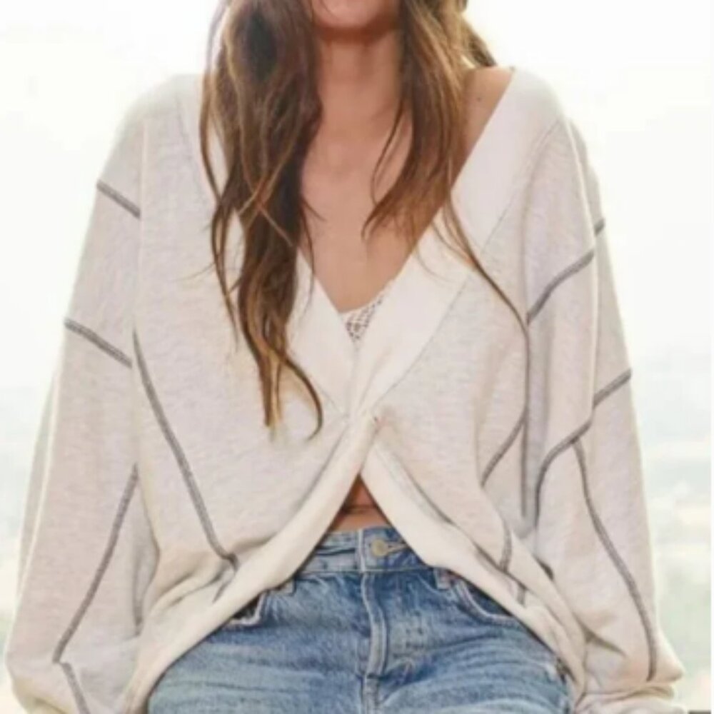 NWT | Bucketlist Reversible Twist-Front Sweatshirt - Picture 2 of 7